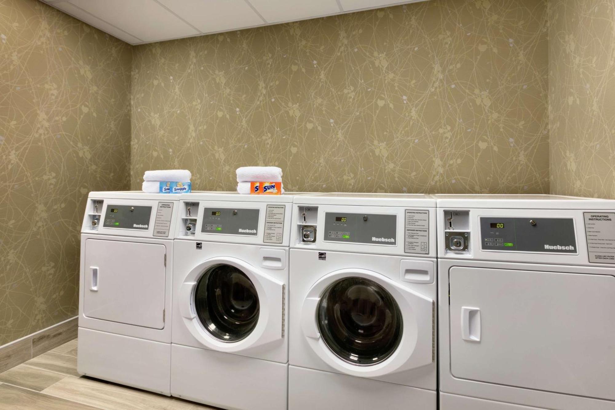 Hilton Garden Inn Statesville Luaran gambar