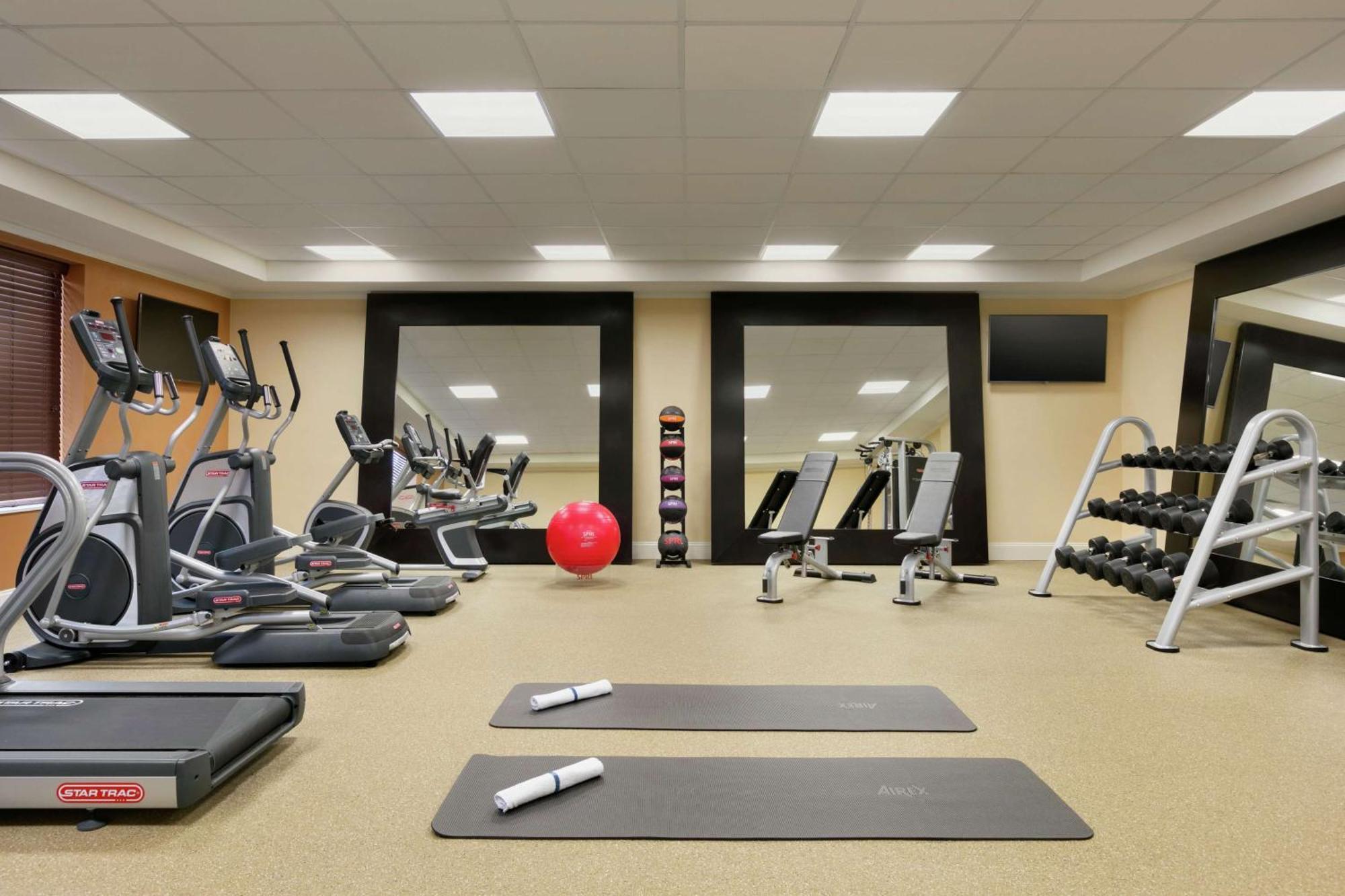 Hilton Garden Inn Statesville Luaran gambar